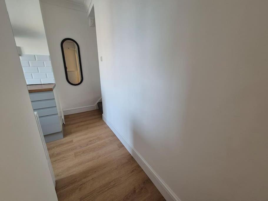 #26C 2 Bed Apartment Портсмът Екстериор снимка