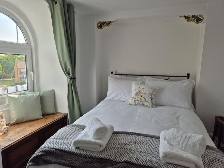 #26C 2 Bed Apartment Портсмът Екстериор снимка