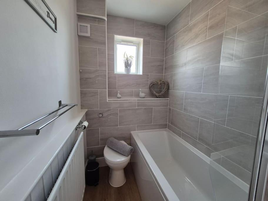 #26C 2 Bed Apartment Портсмът Екстериор снимка