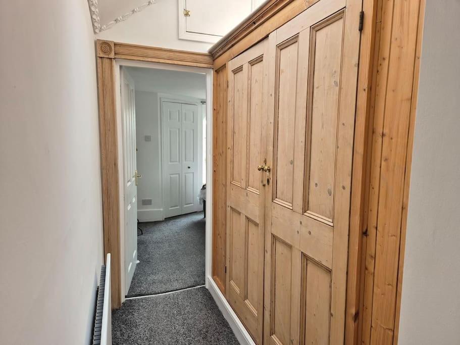 #26C 2 Bed Apartment Портсмът Екстериор снимка